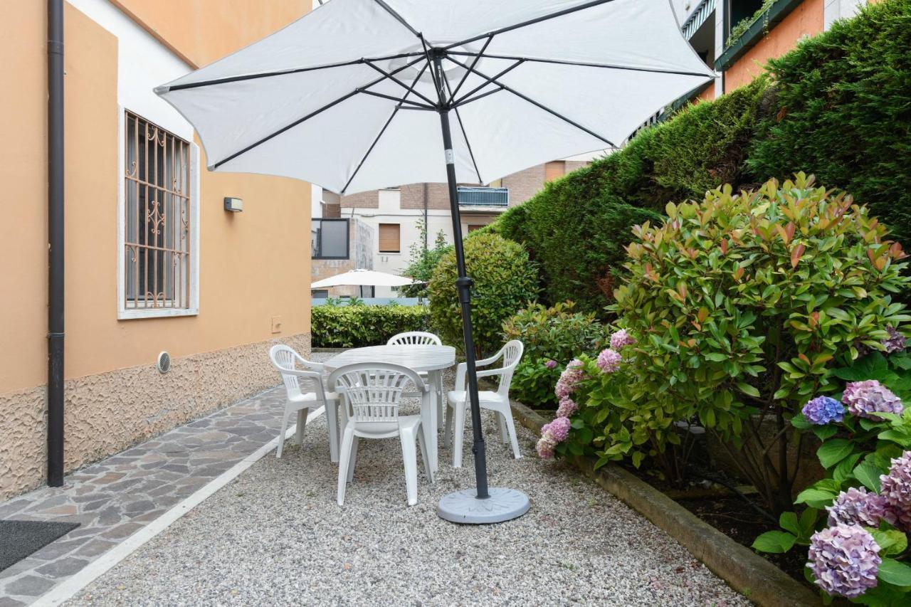 Garden Apartment Bardolino Luaran gambar